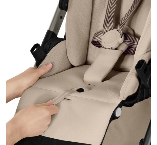 Cybex Balios S Lux 2026 Almond Beige landou pliabil 4in1 cu Cloud G3 Plus si isofix